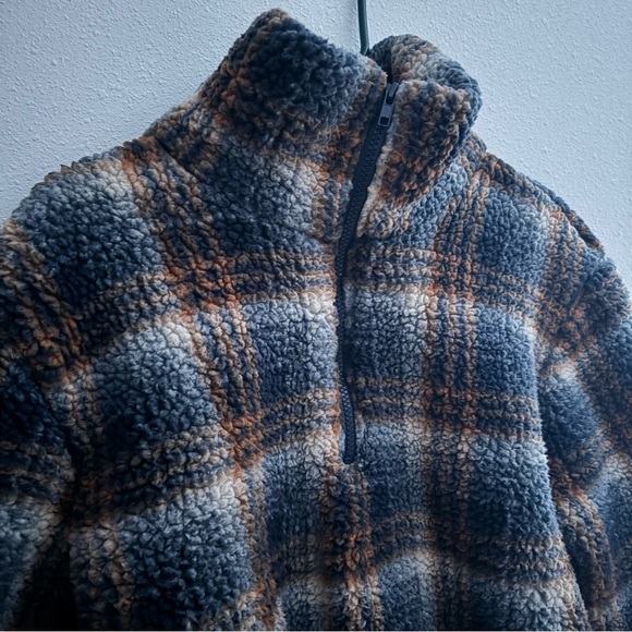 Angel Kiss Fuzzy Flannel Pullover - Picture 3 of 4